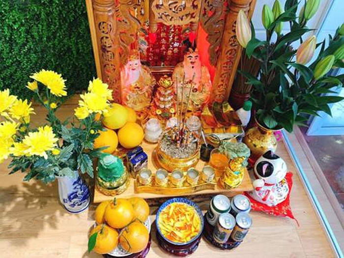 Hướng bàn thờ ông địa - Cóc Thiềm Thừ và Tỳ Hưu Hướng bàn thờ ông địa - Cóc Thiềm Thừ và Tỳ Hưu