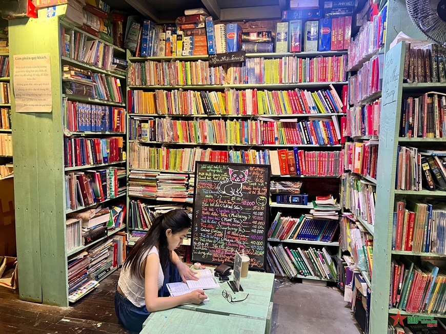 Tiệm sách nhỏ - Tìm theo thể loại, tag, tác giả và từ khóa