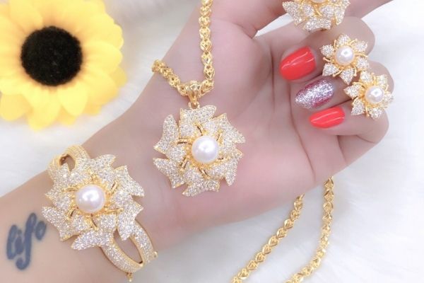 Vàng Sinh Diễn hôm nay - Bảng giá gồm những dòng nào, hiểu đúng để so sánh đúng Vàng Sinh Diễn hôm nay - Bảng giá gồm những dòng nào, hiểu đúng để so sánh đúng