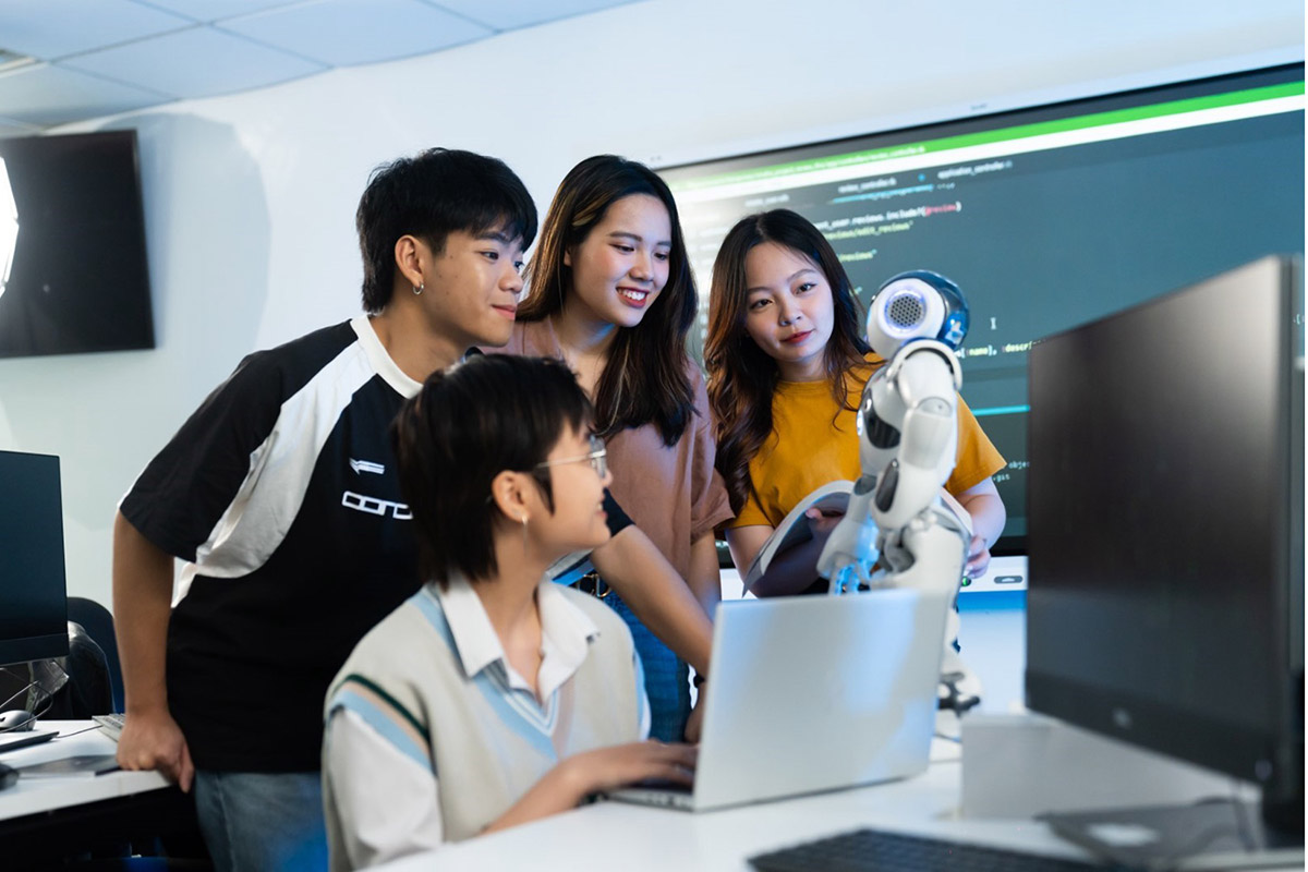 Tiếp thị kỹ thuật số và Sáng tạo nội dung đa nền tảng